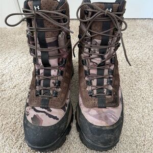 Under Armour Boots Womens 8.5